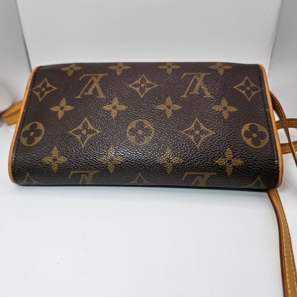 Preloved Louis Vuitton Vintage Monogram Canvas Pochette Twin PM Shoulder Bag - Picture 7 of 12